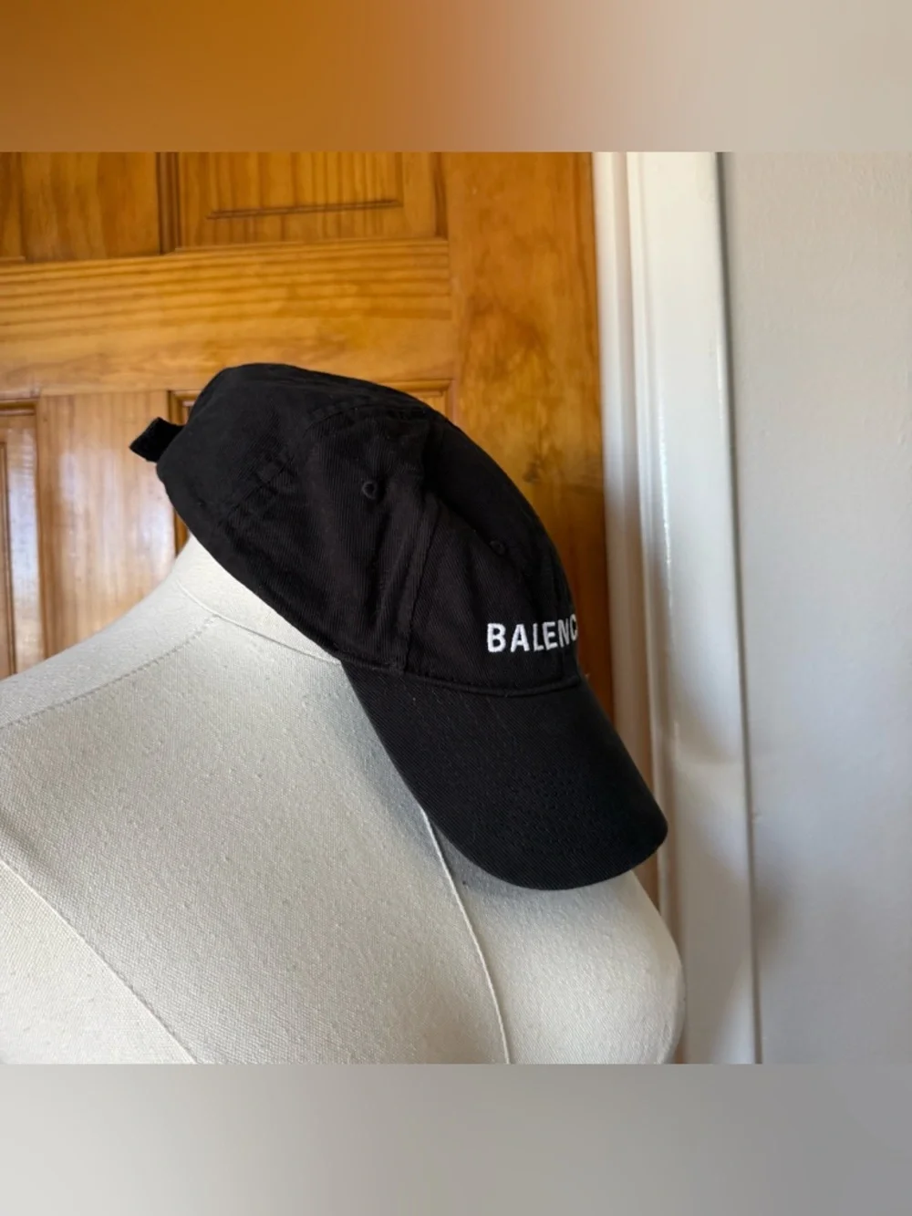 Balenciaga Designer Black White Embroidered Logo Baseball Cap Hat Made In Italy - Picture 6 of 6